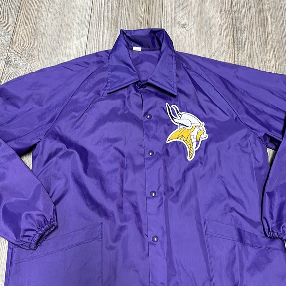 Vintage New Minnesota Vikings purple nylon coaches jacket coat NFL football - Picture 2 of 5